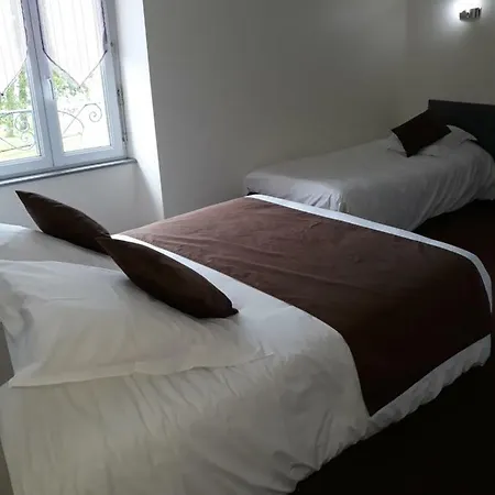 De La Baie Hotel *